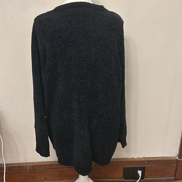 Karen Scott deep black long sleeve V neckline sweater Size 1X New - Picture 6 of 10